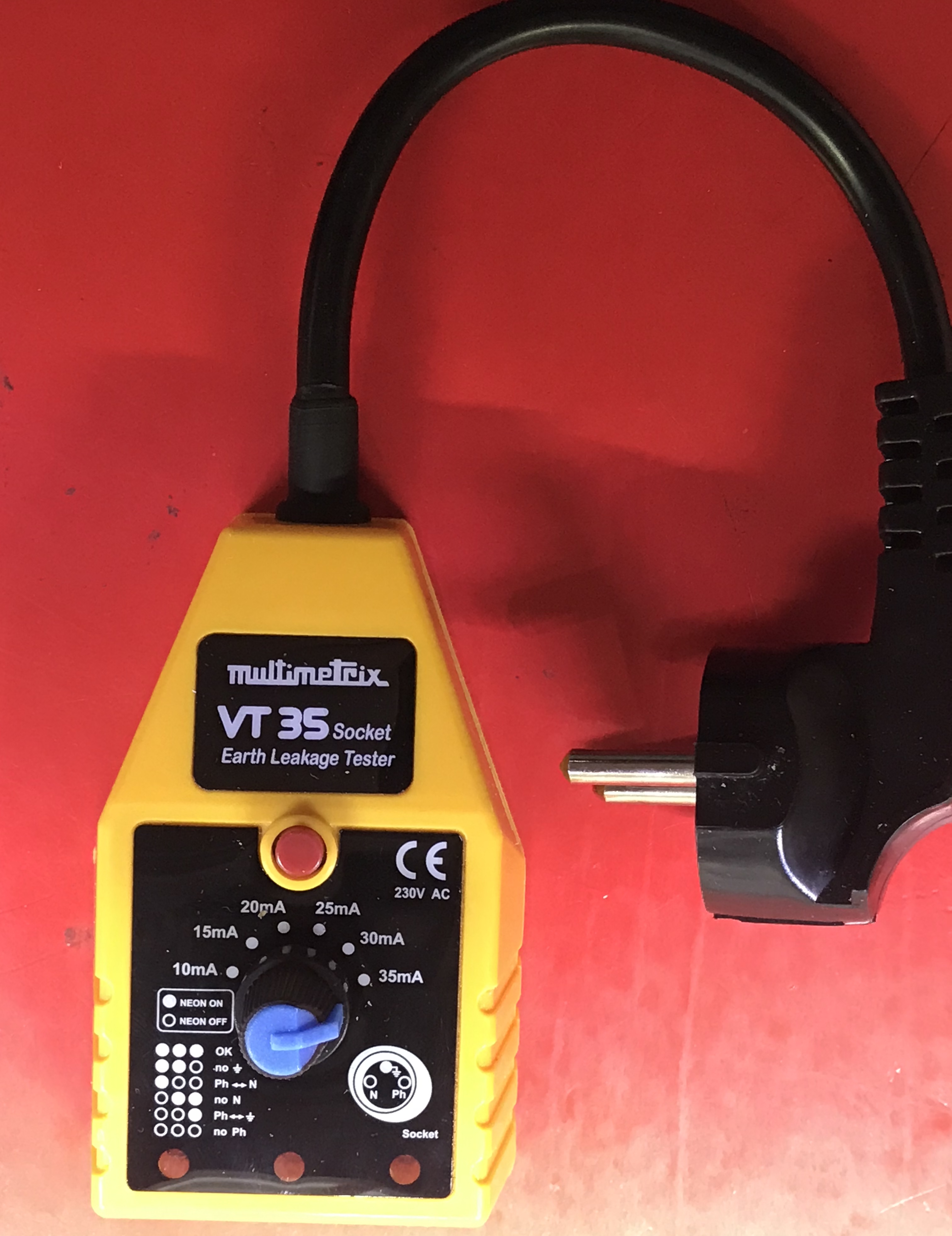 تستر کلید نشتی جریان ( RCD Tester )